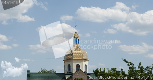 Image of church dome with a cross