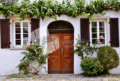 Image of the wooden door