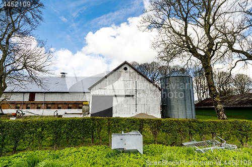 Image of Farm with a silo and a large barn