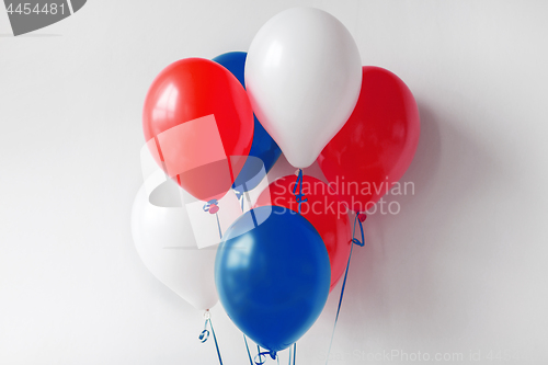 Image of party decoration with red, white and blue balloons