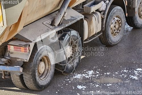 Image of Truck awith snow chain