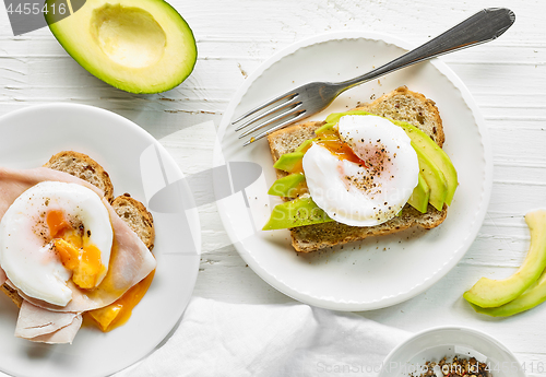 Image of plate of poached egg sandwich