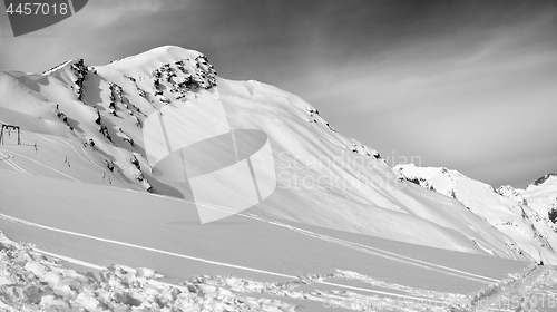 Image of Black and white panoramic view on off-piste slope