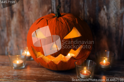 Image of carved halloween jack-o-lantern pumpkin