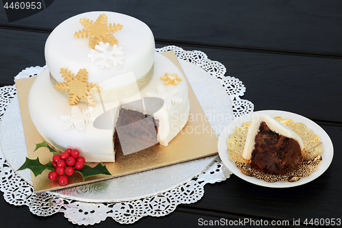 Image of Luxury Snowflake Christmas Cake