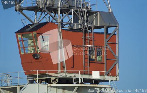 Image of Old harbour crane