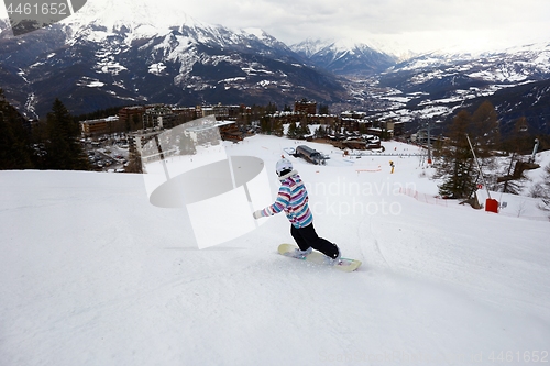 Image of Snowboarder on the slope