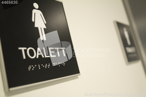 Image of Toilet Sign