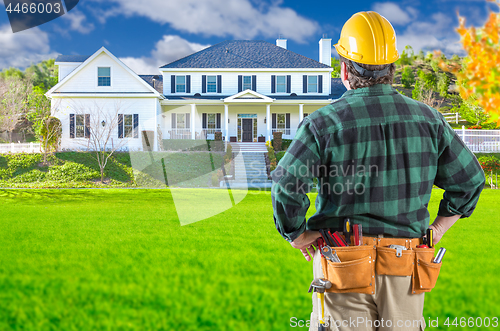 Image of Contractor Facing Beautiful Custom House