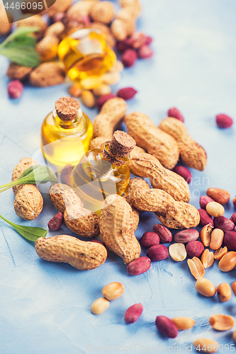 Image of Natural peanut with oil in a glass