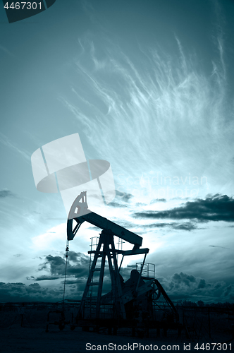 Image of Pump jack.