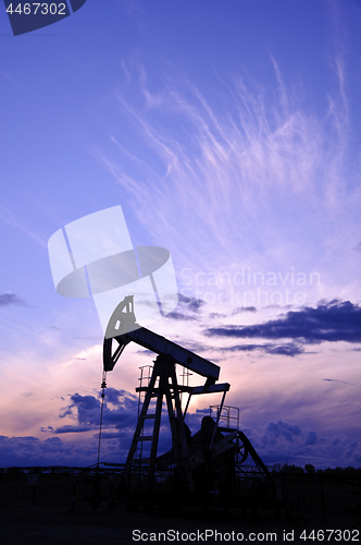 Image of Pump jack.