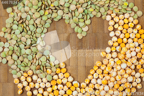 Image of peas and lentils