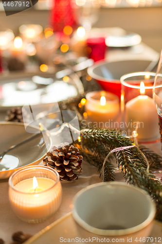 Image of table served and decorated for christmas dinner