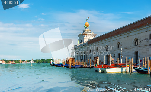 Image of Pier near basilica