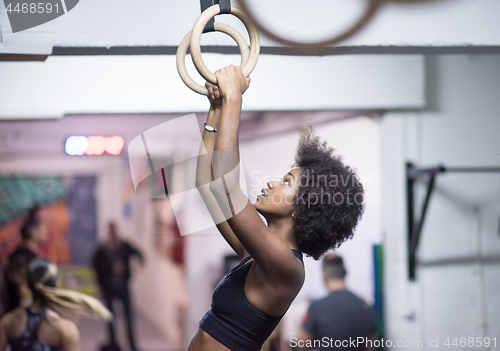 Image of black woman doing dipping exercise