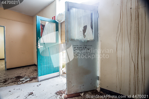 Image of Peat Island abandoned buildings in decay