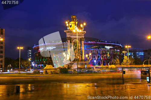 Image of Plaza Espanya at night in Barcelona, Spain