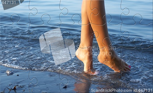 Image of day at the beach puzzle