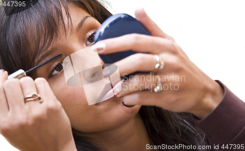 Image of Applying mascara