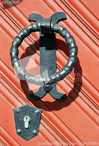 Image of Ring-shaped door knocker