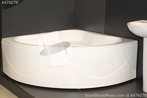 Image of Corner Bathtub