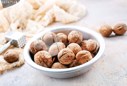 Image of walnuts