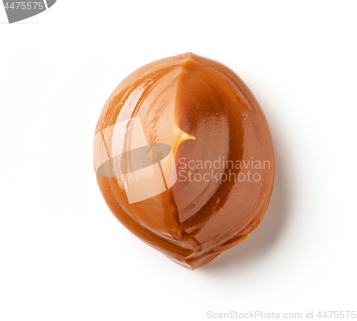 Image of melted caramel on a white background