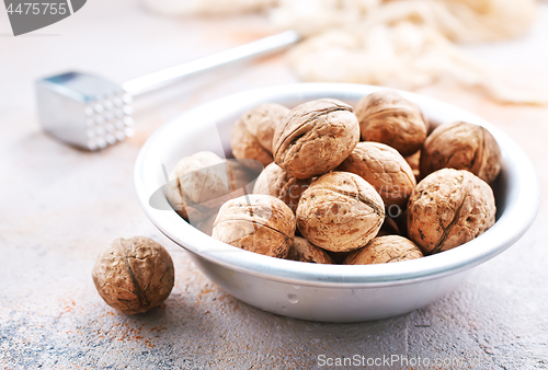 Image of walnuts