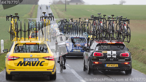 Image of Teamwork - Paris-Nice 2017