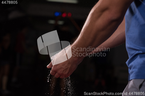 Image of Gym Chalk Magnesium Carbonate hands clapping man