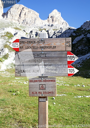 Image of Singpost in the Dolomites