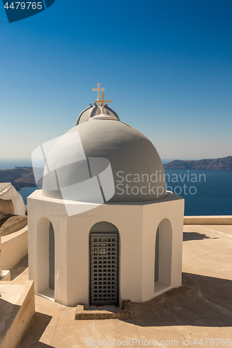 Image of typical Santorini church in Greece in the Cyclades