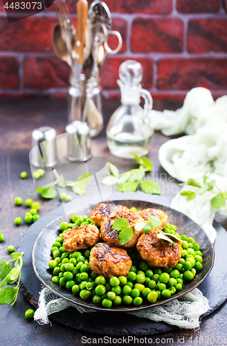 Image of green peas with cutlets
