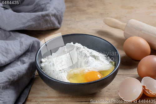 Image of bowl of flour and egg