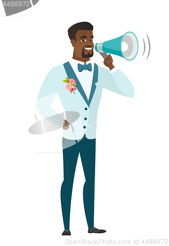 Image of African-american groom talking into loudspeaker.