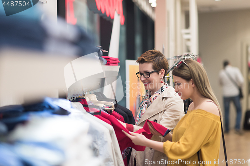 Image of best friend shopping in big mall