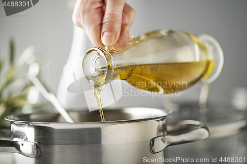 Image of Olive oil cooking