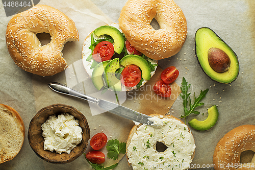 Image of Bagel sandwich with avocado