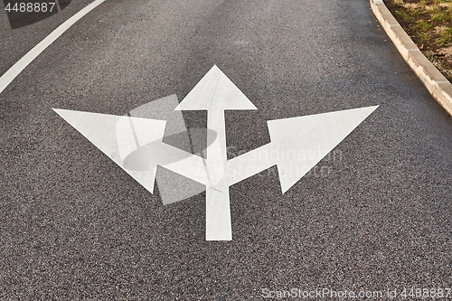 Image of Arrow sign showing all directions