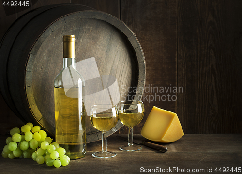 Image of White wine