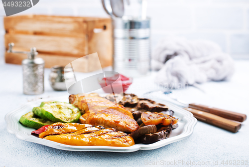 Image of chicken barbecue and grilled vegetables