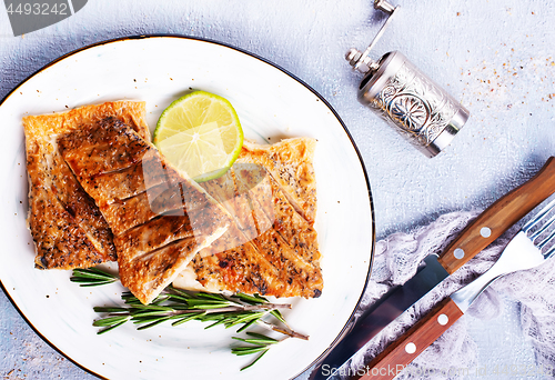 Image of fried fish on plate