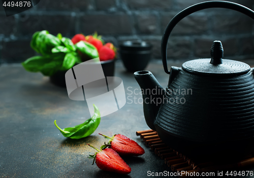 Image of tea in teapot