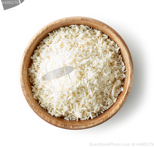 Image of wooden bowl of coconut shaving