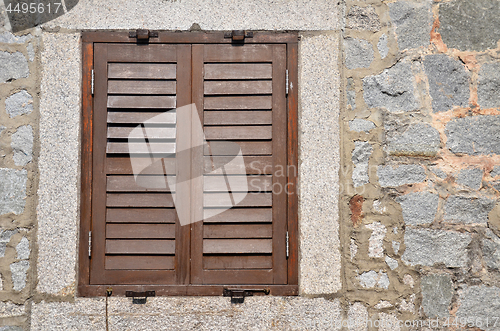 Image of Old house and window