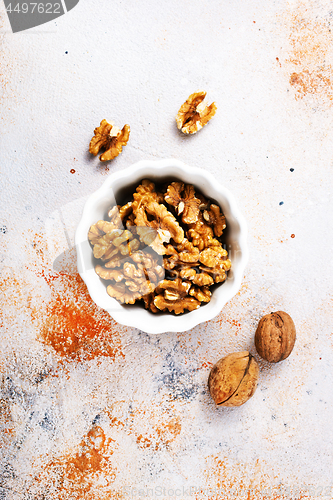 Image of walnuts