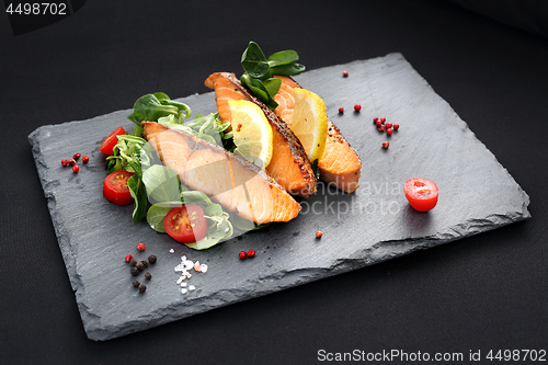 Image of Grilled salmon on lettuce