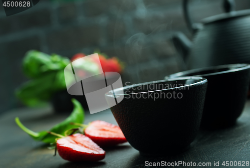 Image of tea in teapot