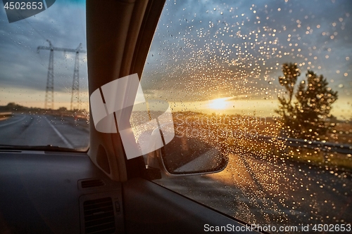 Image of Driving in the rain